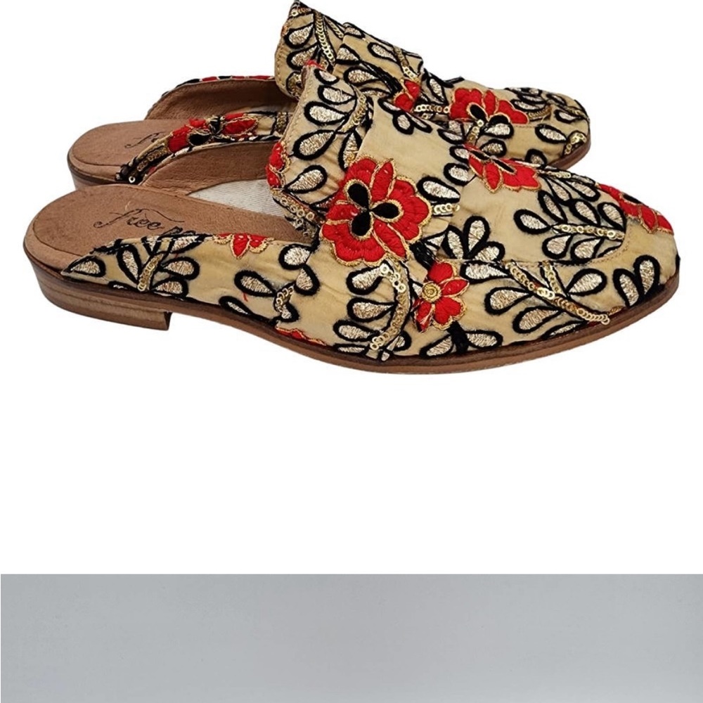 Free People Embroidered Sequined Brocade Slide Mules Size: 38   US 7.5